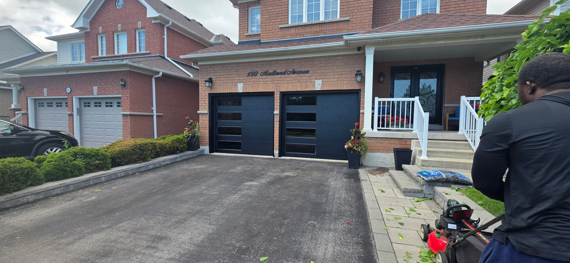 Flush Panel, Horizontal Glass Inserts garage door